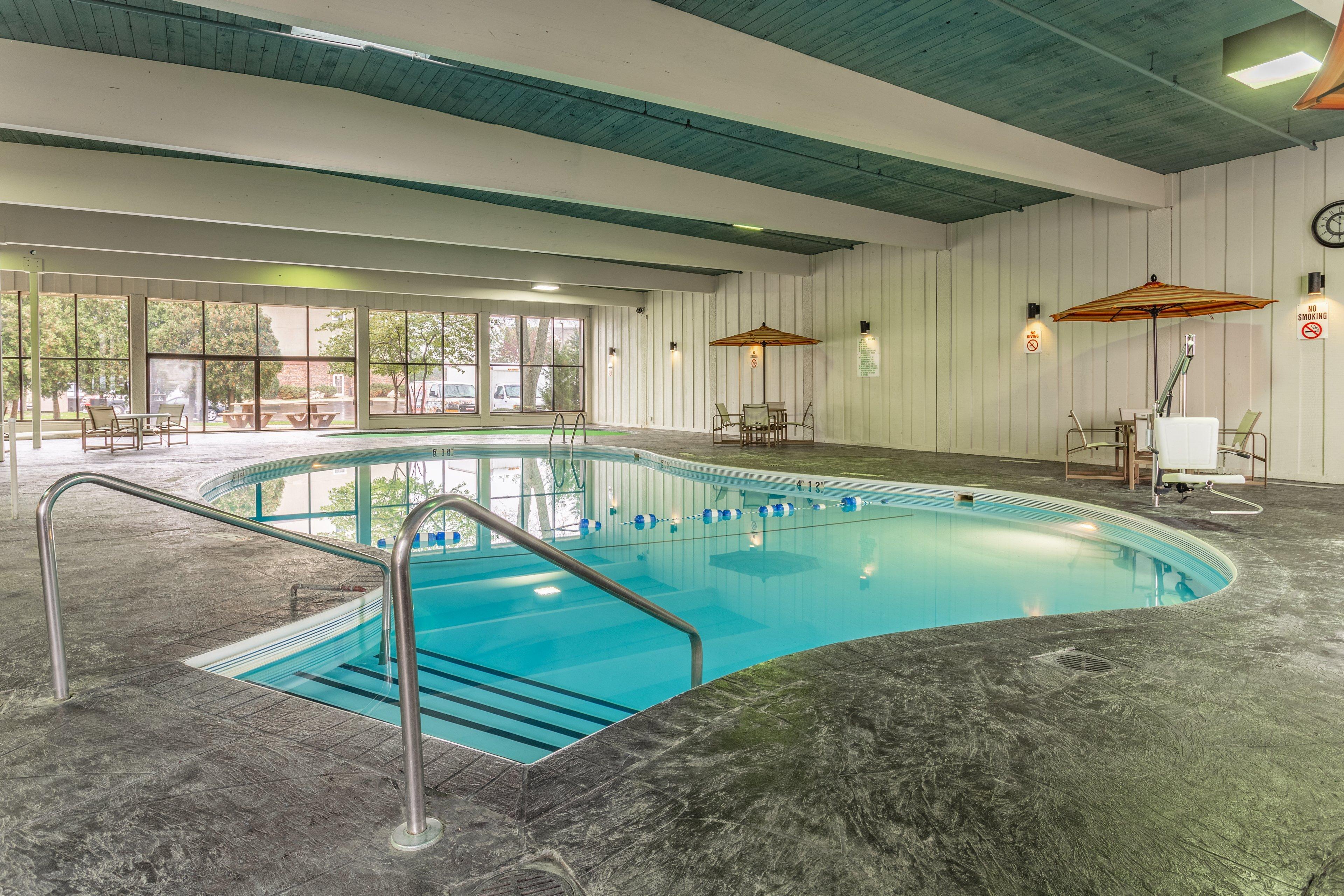 Holiday Inn Rockford By Ihg Exteriör bild